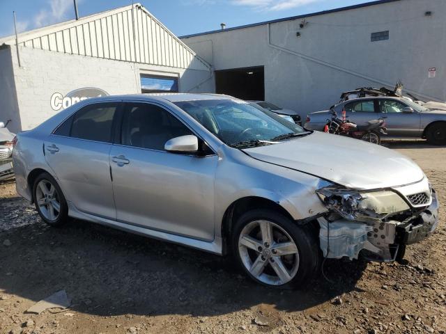 Photo 3 VIN: 4T1BF1FK4CU054481 - TOYOTA CAMRY 