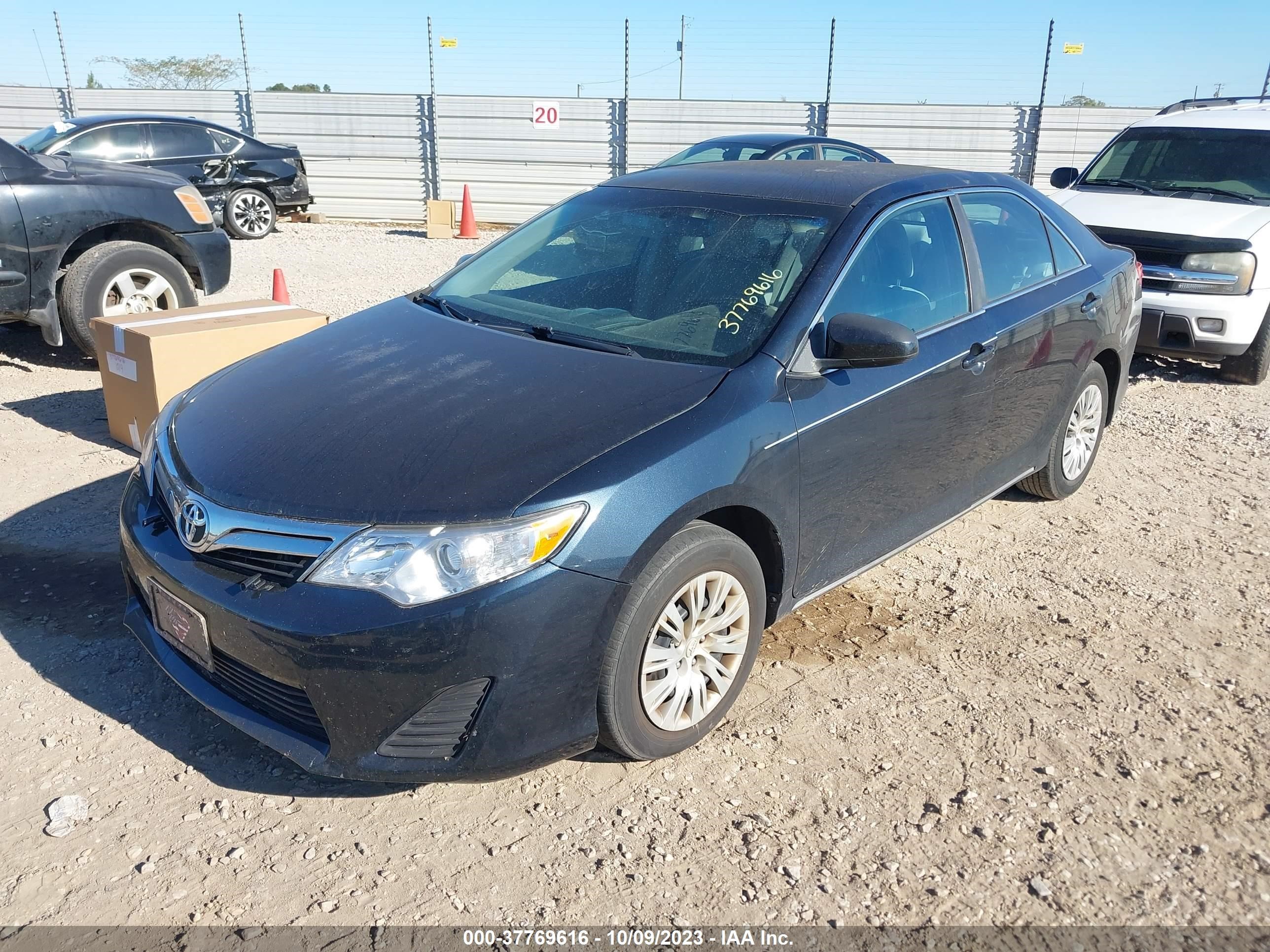 Photo 1 VIN: 4T1BF1FK4CU061186 - TOYOTA CAMRY 