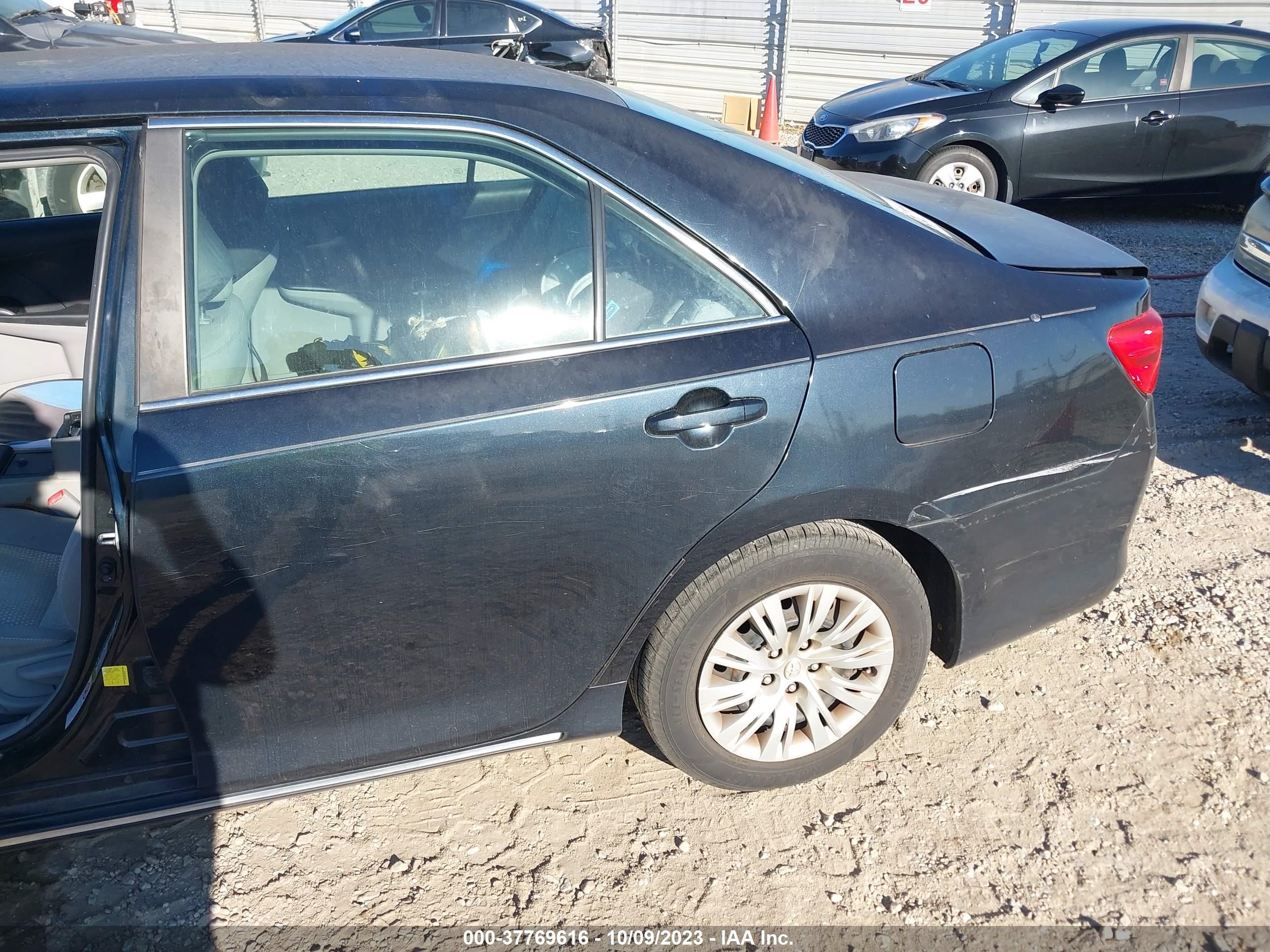 Photo 5 VIN: 4T1BF1FK4CU061186 - TOYOTA CAMRY 