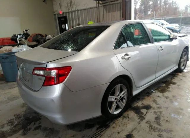 Photo 3 VIN: 4T1BF1FK4CU063732 - TOYOTA CAMRY 