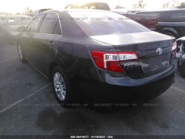 Photo 2 VIN: 4T1BF1FK4CU105977 - TOYOTA CAMRY 