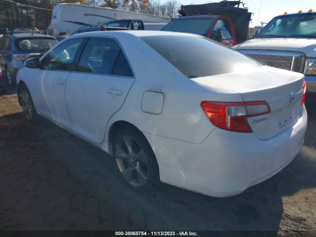 Photo 2 VIN: 4T1BF1FK4CU546282 - TOYOTA CAMRY 