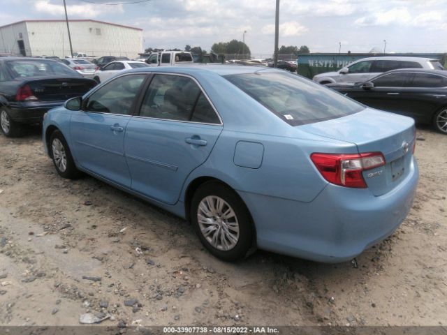 Photo 2 VIN: 4T1BF1FK4CU588399 - TOYOTA CAMRY 