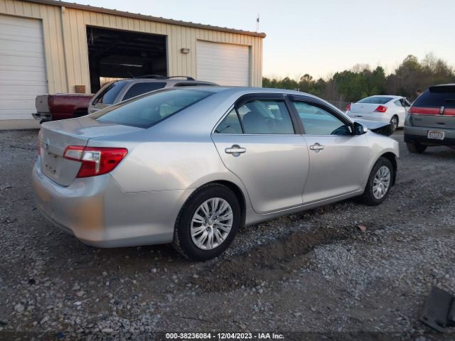 Photo 3 VIN: 4T1BF1FK4CU590606 - TOYOTA CAMRY 