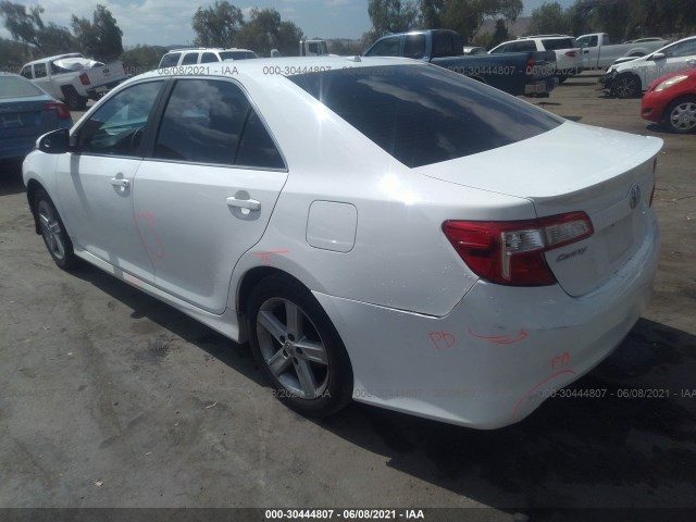 Photo 2 VIN: 4T1BF1FK4CU599483 - TOYOTA CAMRY 