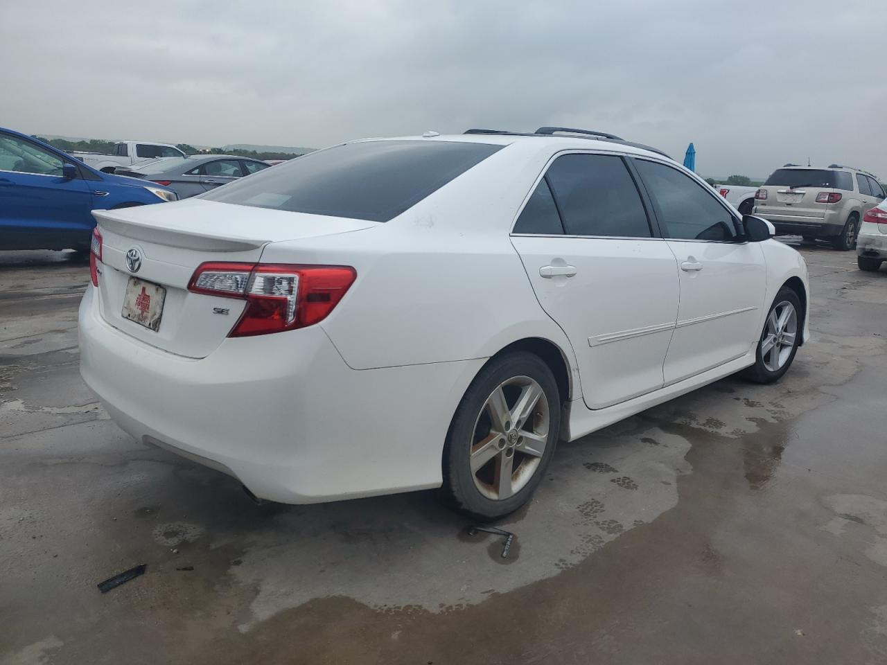 Photo 2 VIN: 4T1BF1FK4DU223707 - TOYOTA CAMRY 