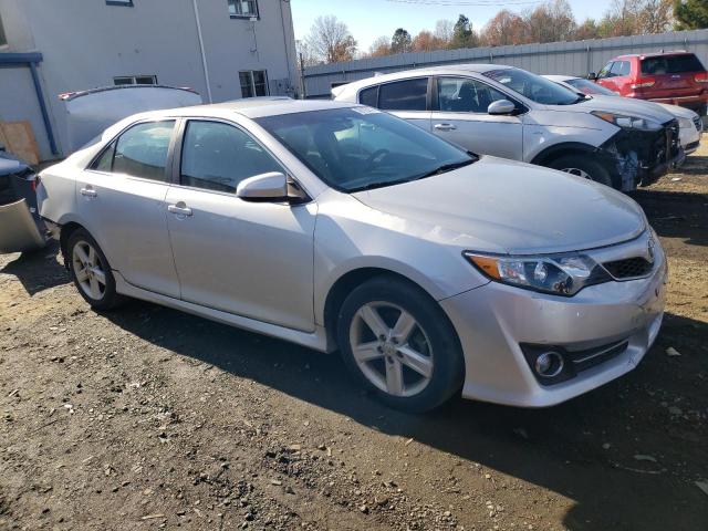 Photo 3 VIN: 4T1BF1FK4DU233024 - TOYOTA CAMRY SE 