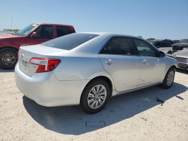 Photo 2 VIN: 4T1BF1FK4DU233699 - TOYOTA CAMRY L 