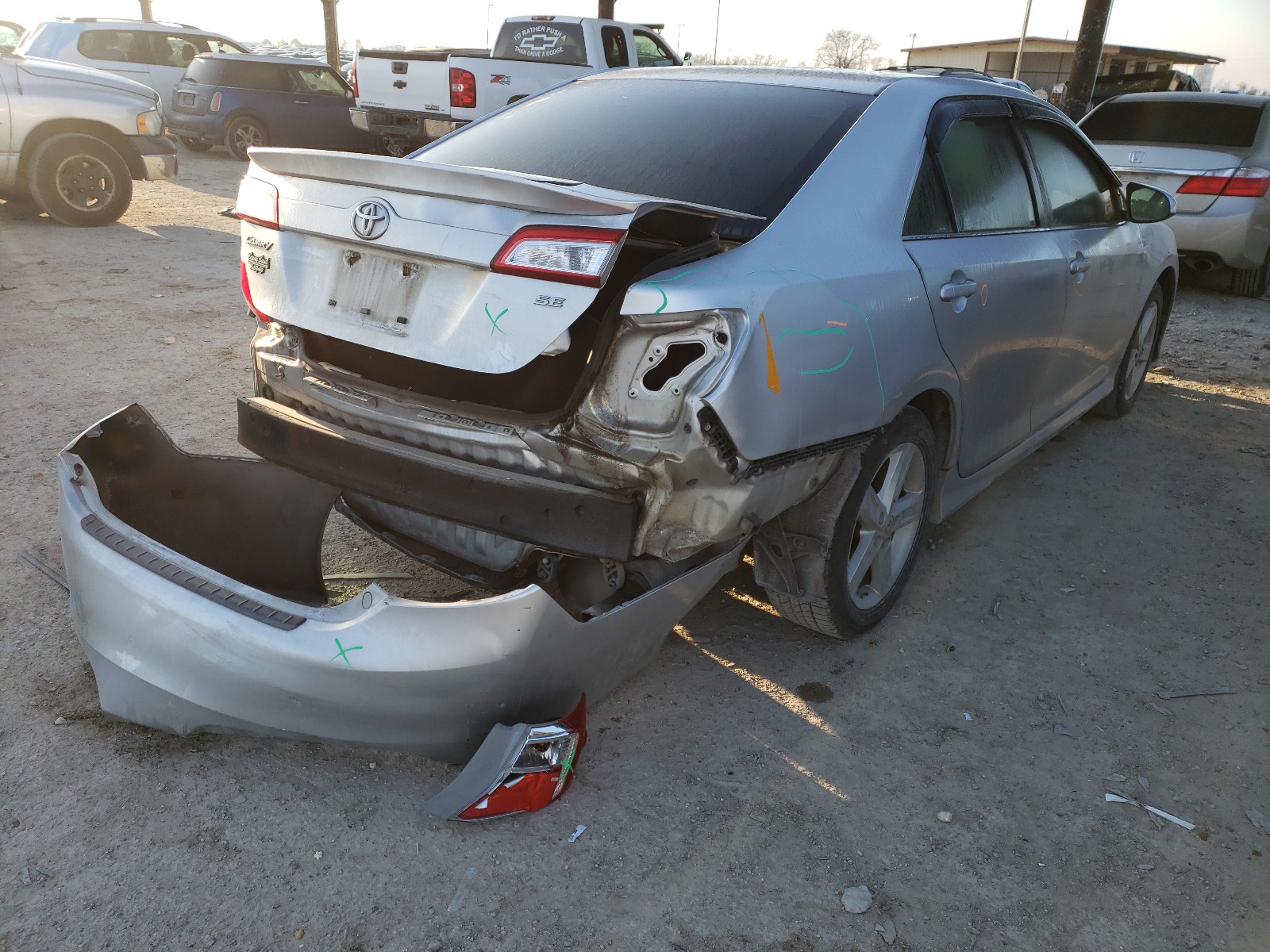 Photo 3 VIN: 4T1BF1FK4DU253211 - TOYOTA CAMRY L 