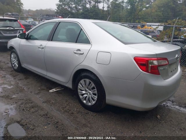 Photo 2 VIN: 4T1BF1FK4DU264533 - TOYOTA CAMRY 