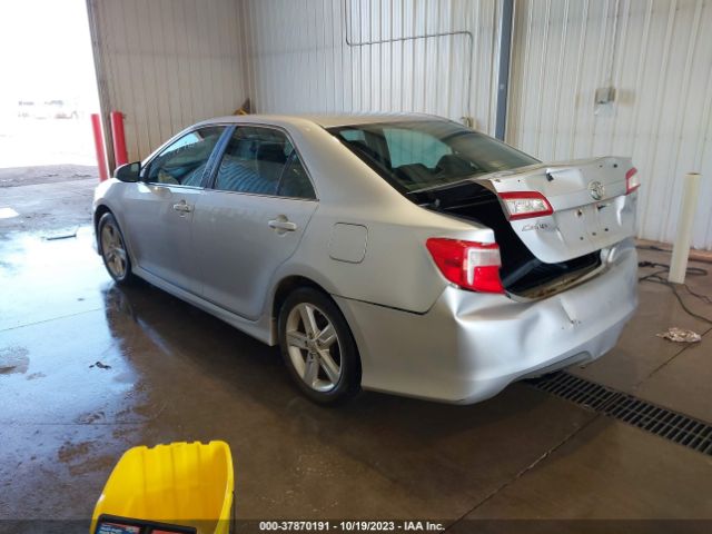 Photo 2 VIN: 4T1BF1FK4DU268663 - TOYOTA CAMRY 