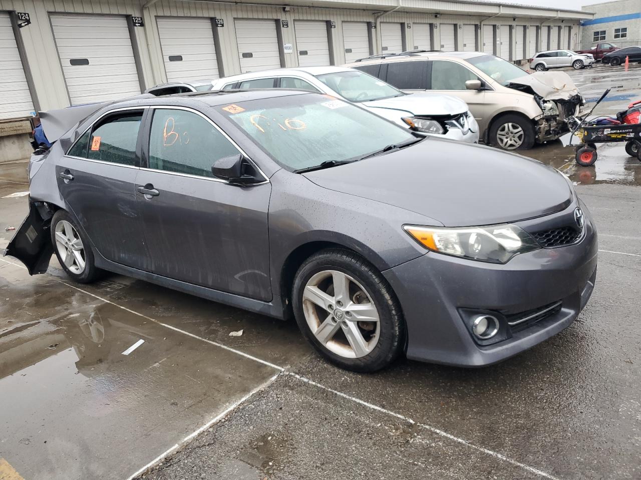 Photo 3 VIN: 4T1BF1FK4DU288783 - TOYOTA CAMRY 