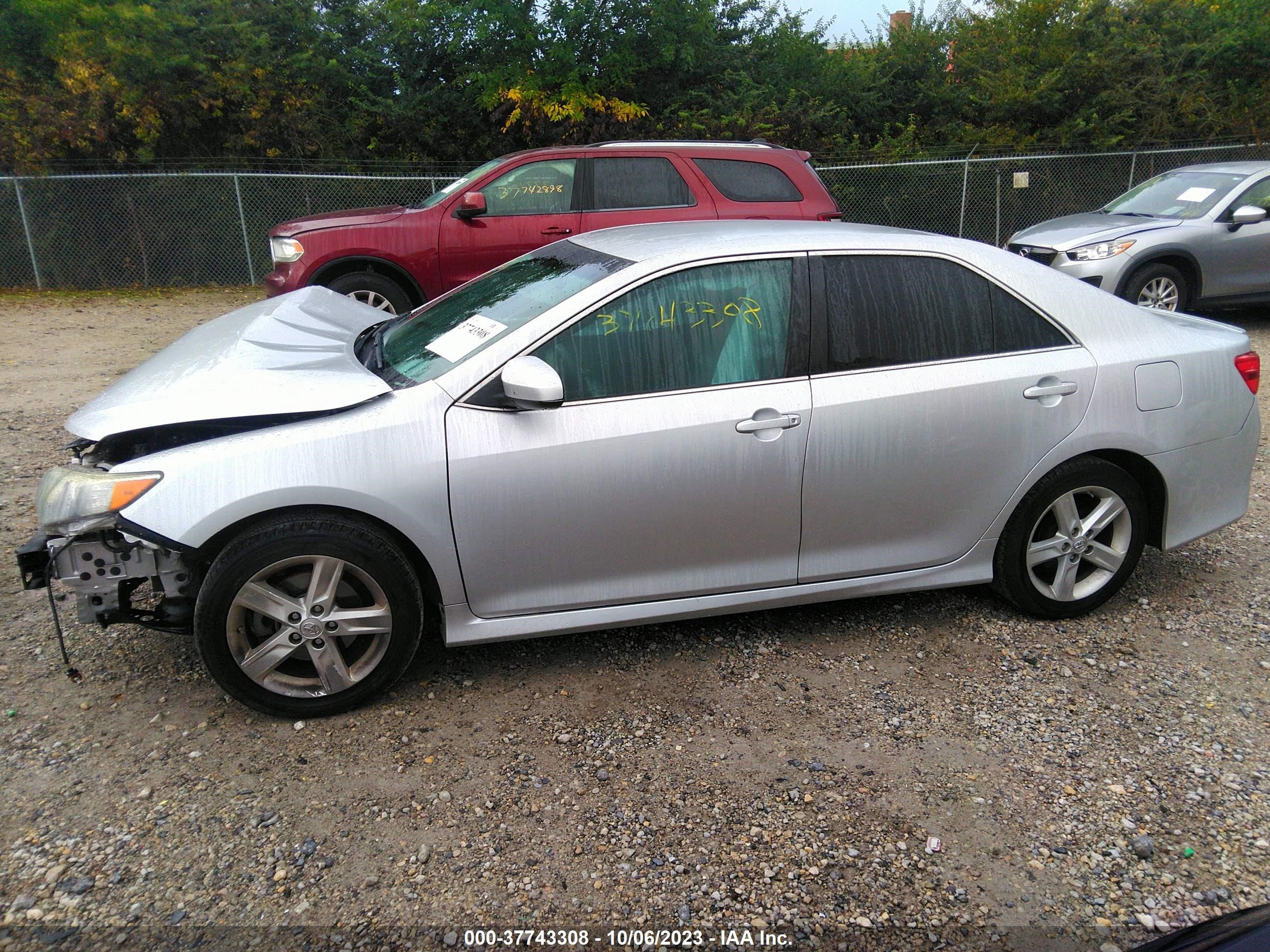 Photo 14 VIN: 4T1BF1FK4DU291778 - TOYOTA CAMRY 