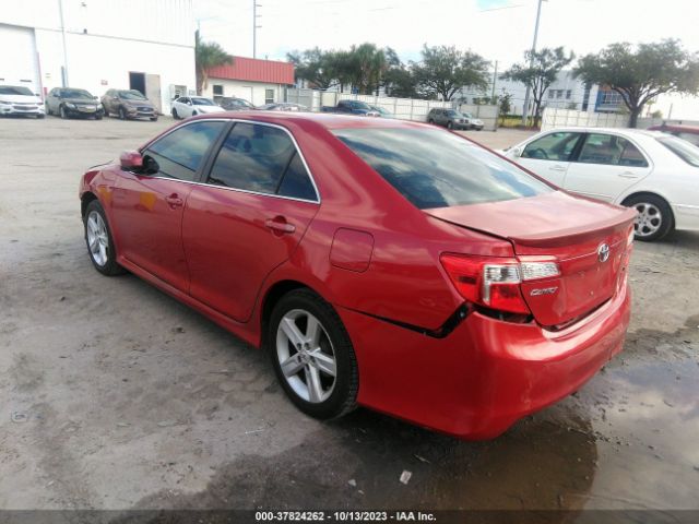 Photo 2 VIN: 4T1BF1FK4DU637585 - TOYOTA CAMRY 