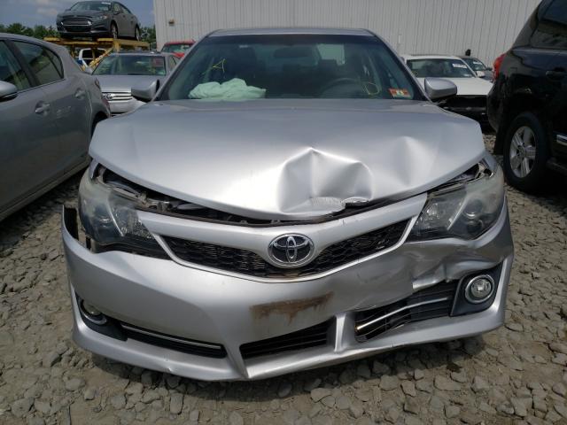 Photo 8 VIN: 4T1BF1FK4DU650708 - TOYOTA CAMRY L 