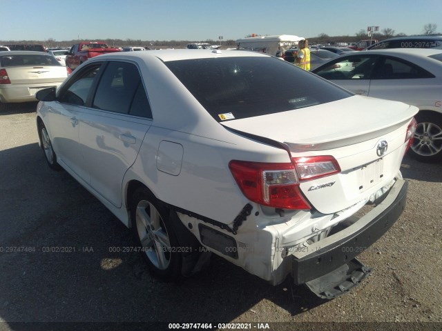 Photo 2 VIN: 4T1BF1FK4DU656699 - TOYOTA CAMRY 