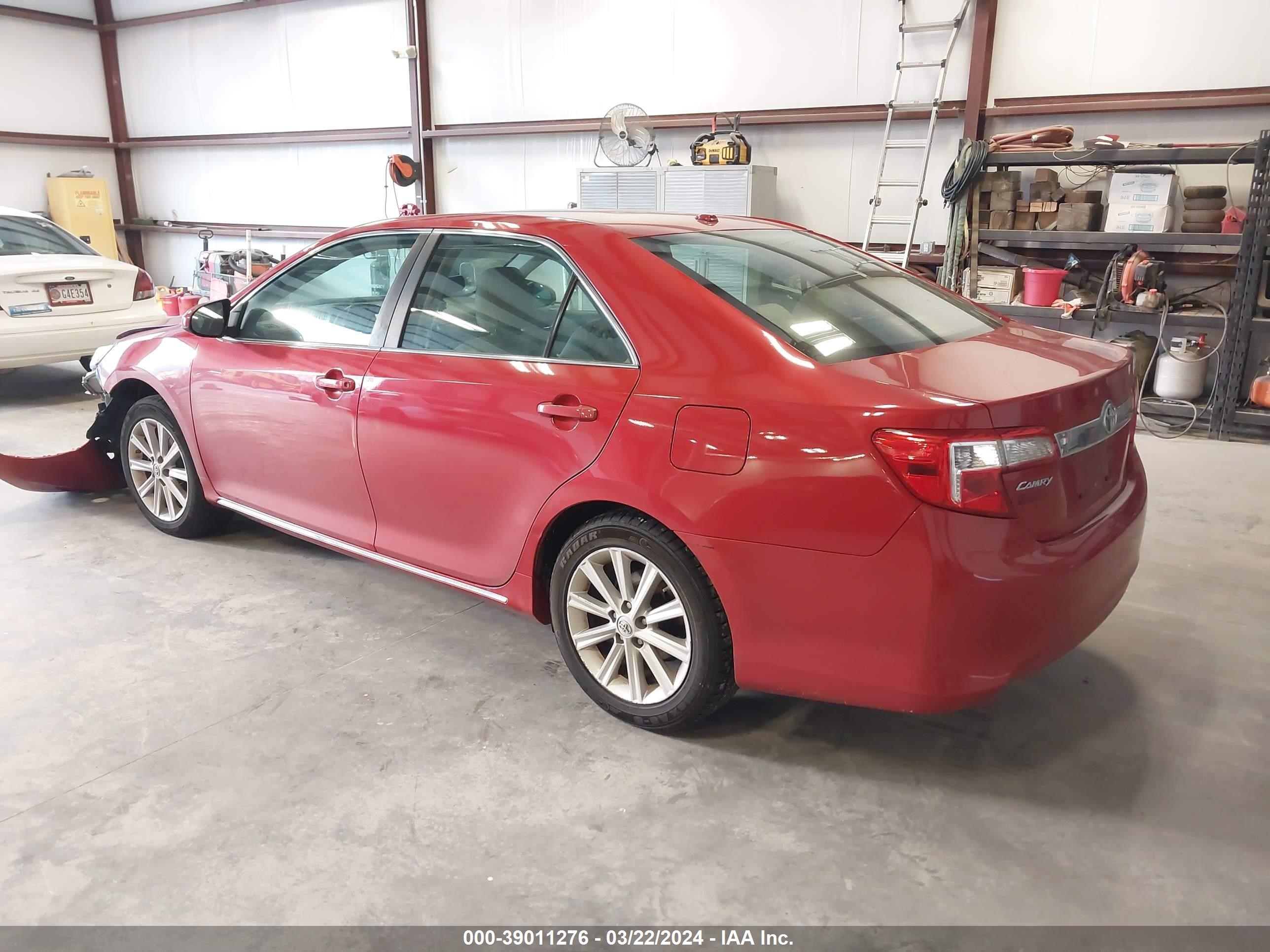 Photo 2 VIN: 4T1BF1FK4DU712138 - TOYOTA CAMRY 