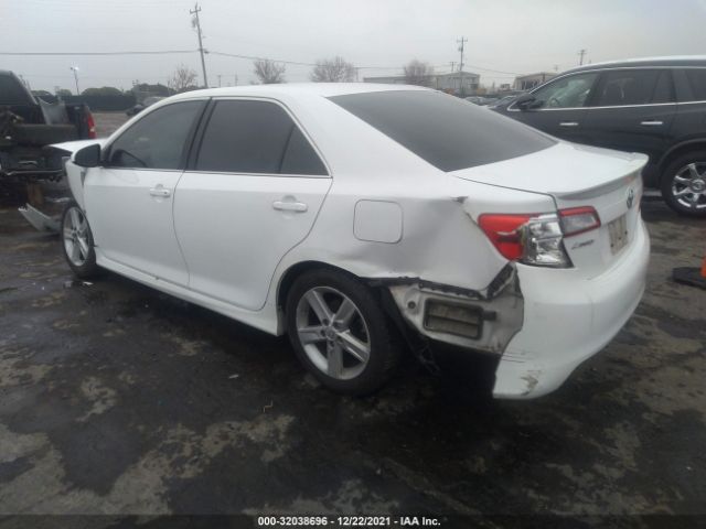 Photo 2 VIN: 4T1BF1FK4EU374631 - TOYOTA CAMRY 