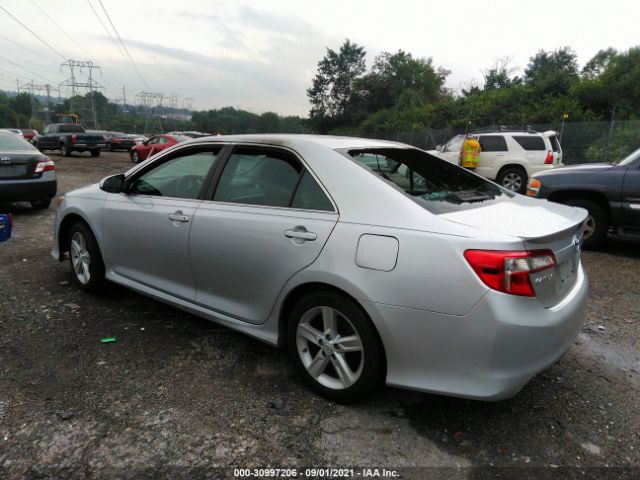 Photo 2 VIN: 4T1BF1FK4EU449554 - TOYOTA CAMRY 