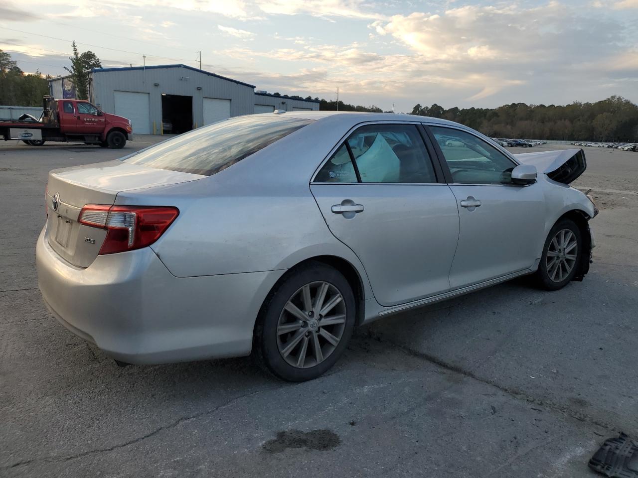 Photo 2 VIN: 4T1BF1FK4EU451241 - TOYOTA CAMRY 