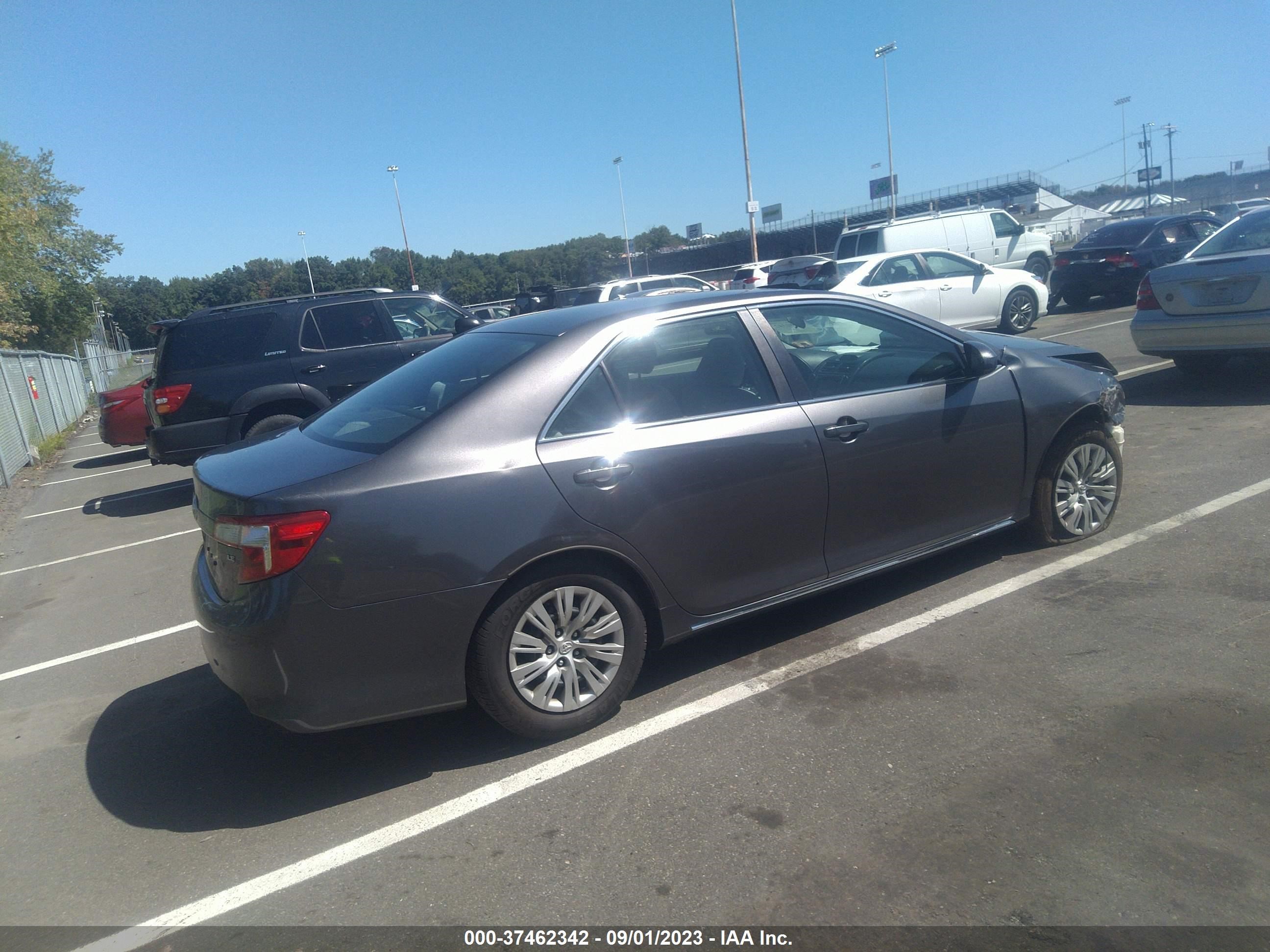 Photo 3 VIN: 4T1BF1FK4EU456536 - TOYOTA CAMRY 