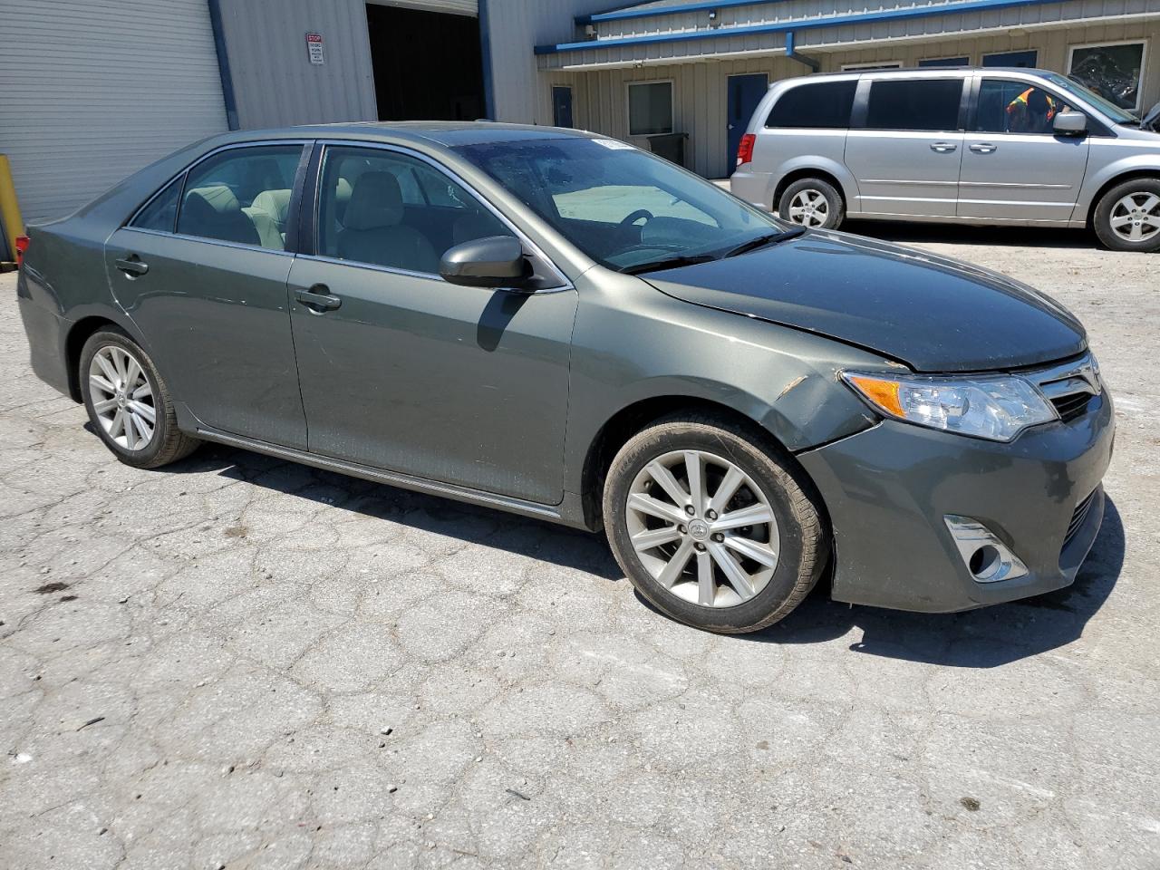 Photo 3 VIN: 4T1BF1FK4EU728261 - TOYOTA CAMRY 