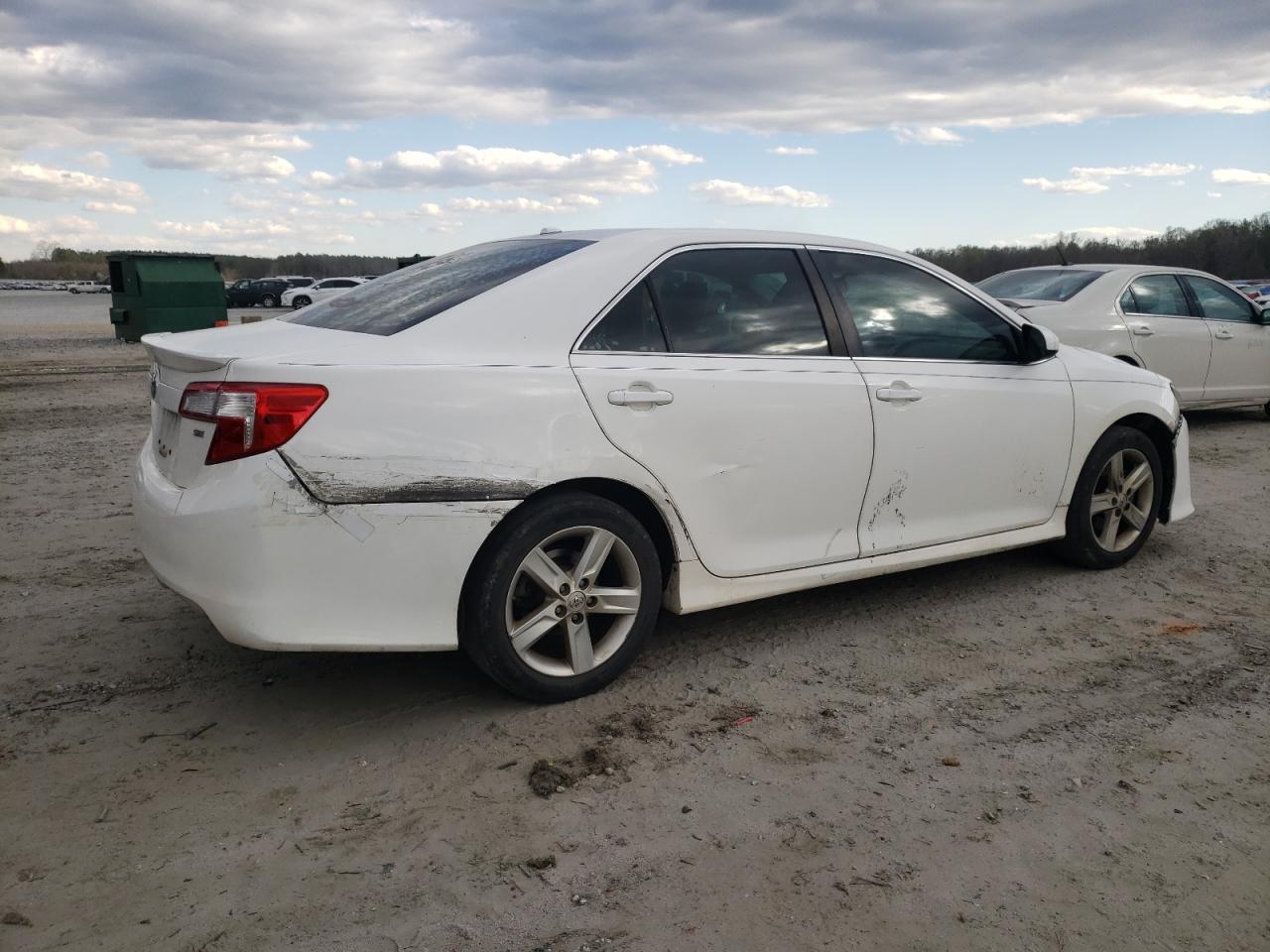 Photo 2 VIN: 4T1BF1FK4EU751202 - TOYOTA CAMRY 