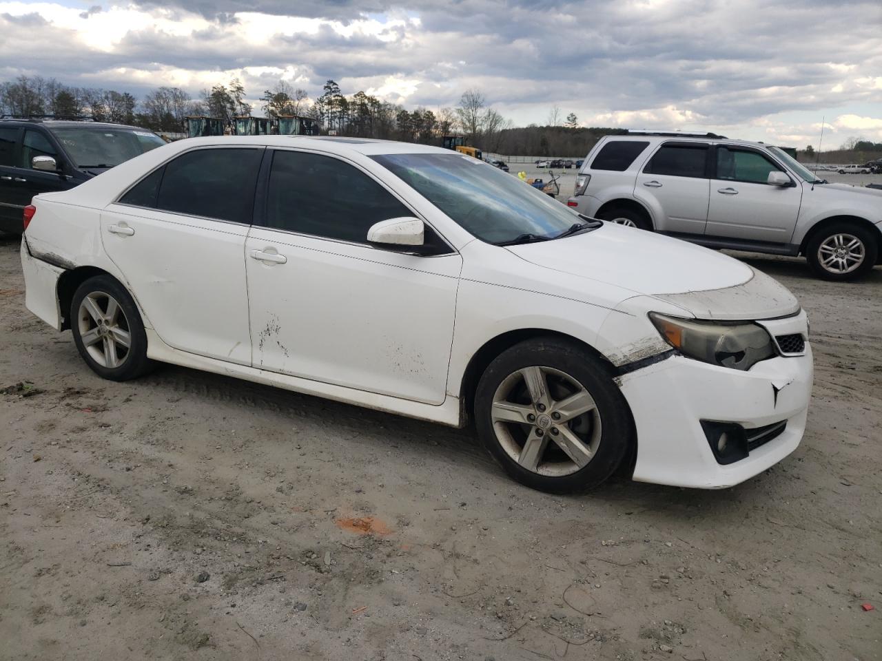 Photo 3 VIN: 4T1BF1FK4EU751202 - TOYOTA CAMRY 