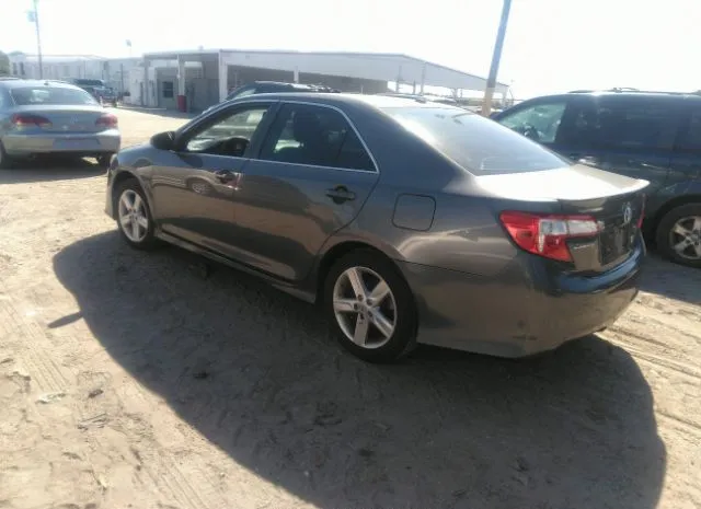 Photo 2 VIN: 4T1BF1FK4EU778884 - TOYOTA CAMRY 