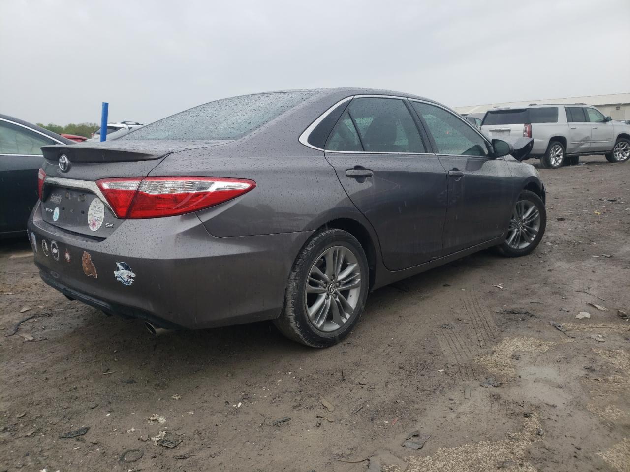 Photo 2 VIN: 4T1BF1FK4FU111329 - TOYOTA CAMRY 