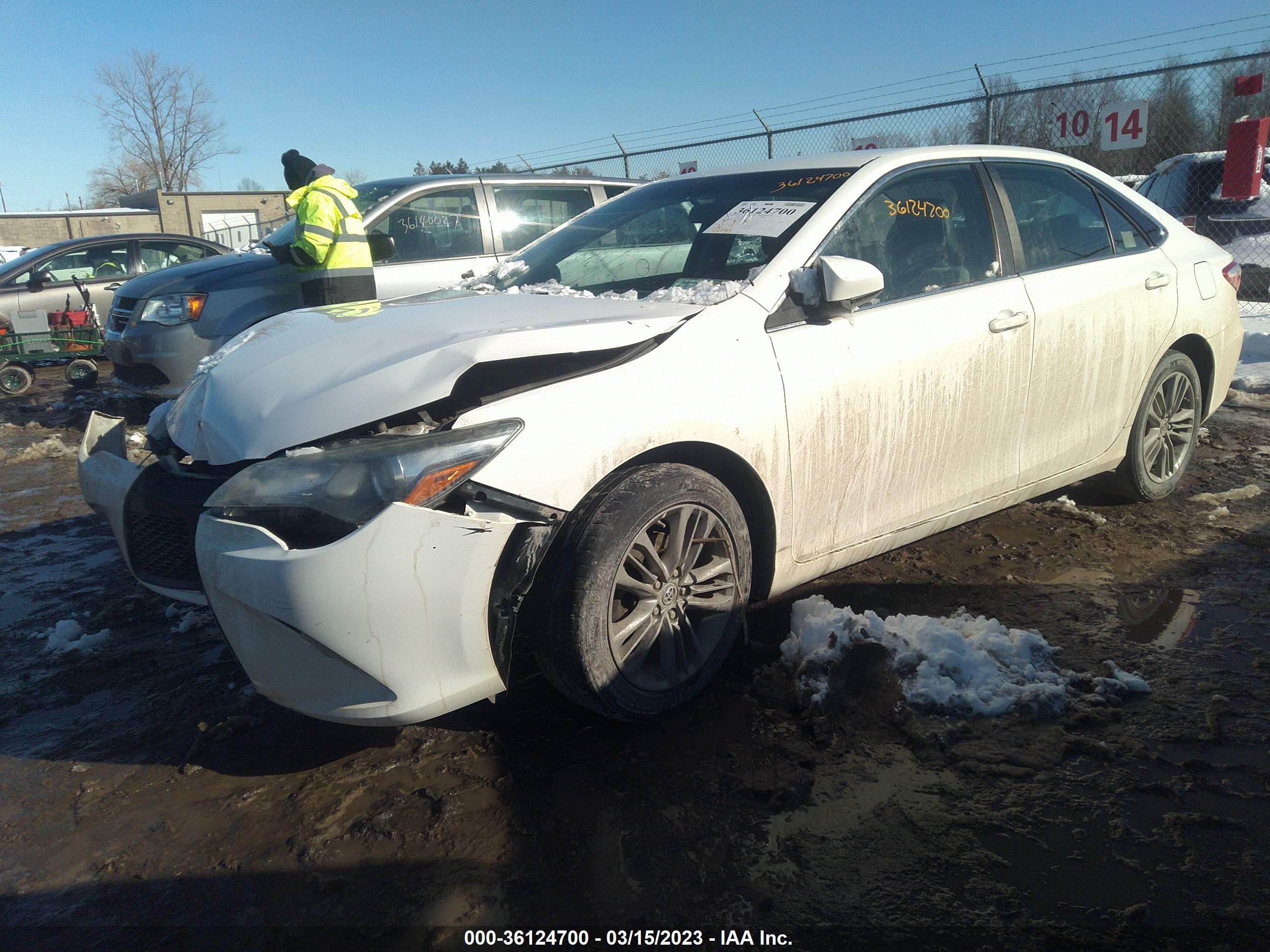 Photo 1 VIN: 4T1BF1FK4FU474102 - TOYOTA CAMRY 