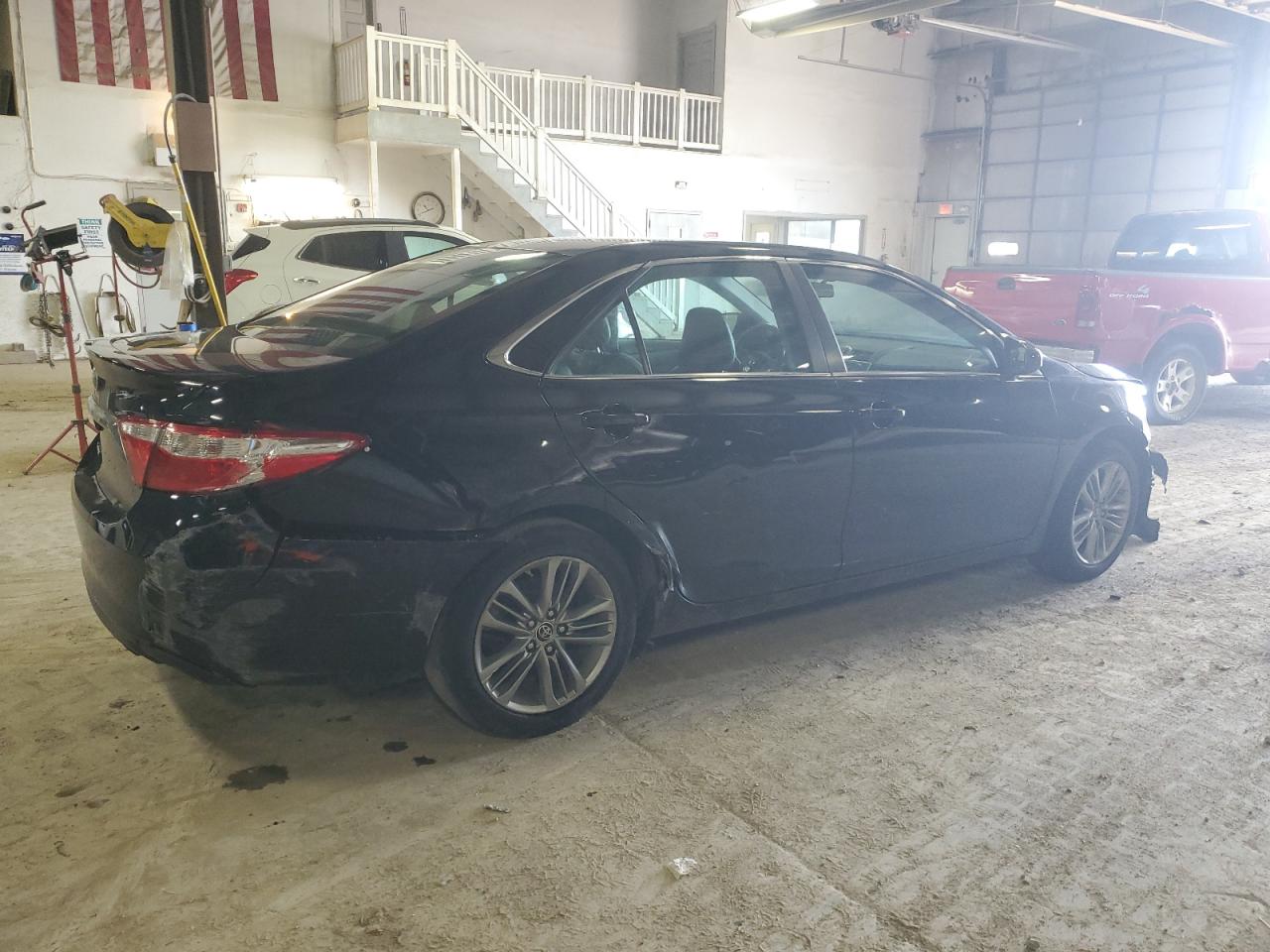 Photo 2 VIN: 4T1BF1FK4FU481390 - TOYOTA CAMRY 