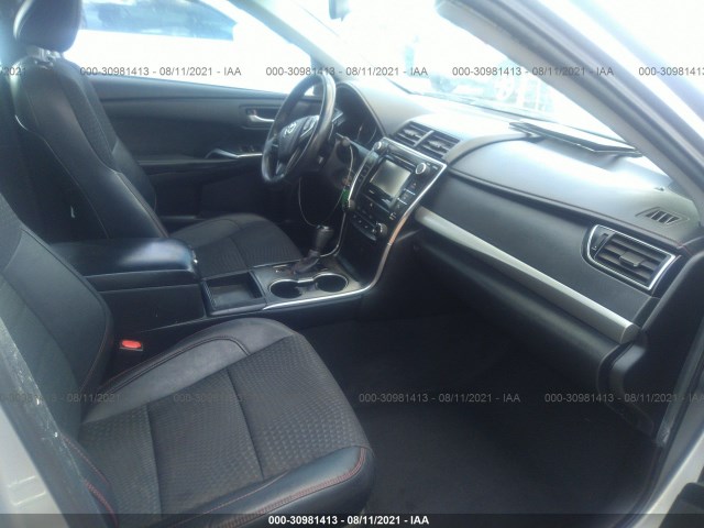 Photo 4 VIN: 4T1BF1FK4FU958724 - TOYOTA CAMRY 