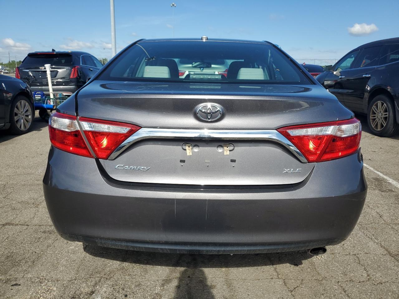 Photo 5 VIN: 4T1BF1FK4FU987382 - TOYOTA CAMRY 