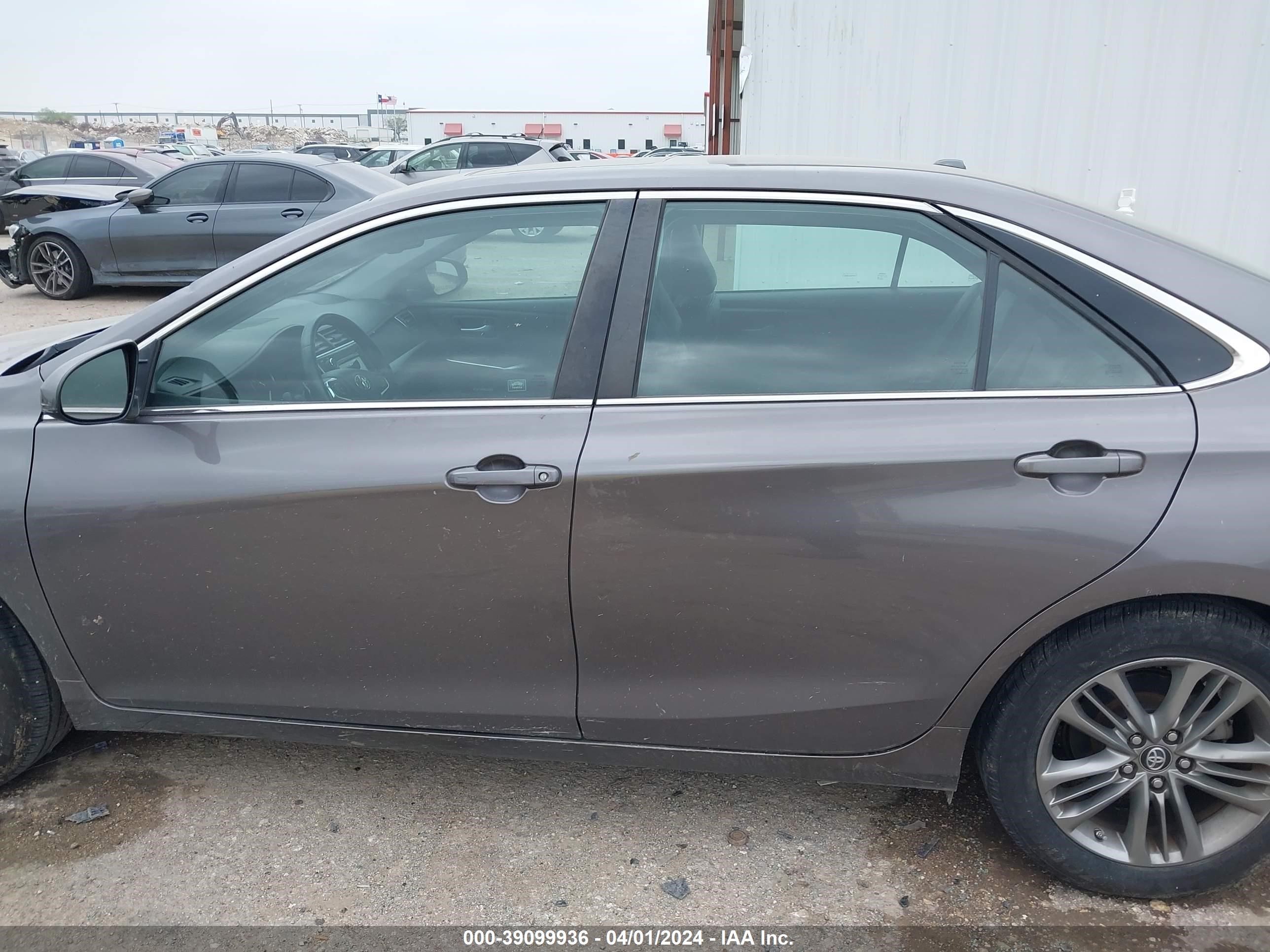 Photo 13 VIN: 4T1BF1FK4GU235652 - TOYOTA CAMRY 