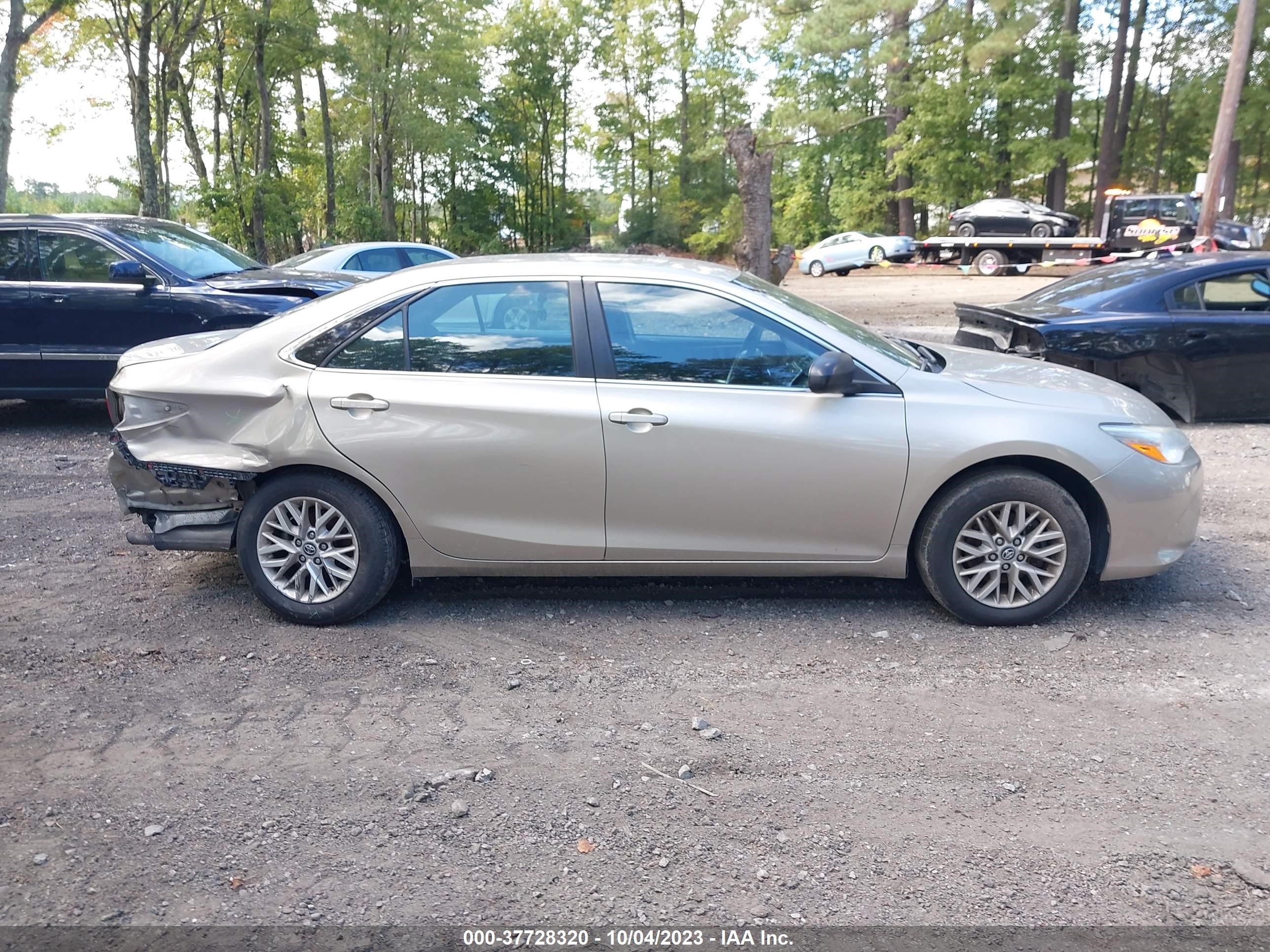 Photo 12 VIN: 4T1BF1FK4GU235893 - TOYOTA CAMRY 