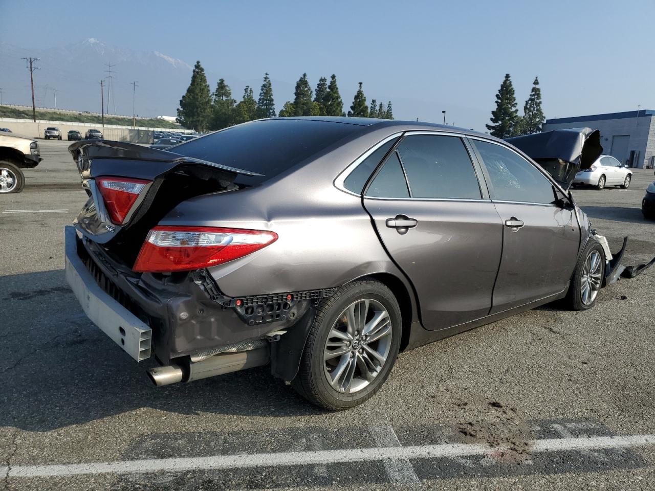 Photo 2 VIN: 4T1BF1FK4HU294489 - TOYOTA CAMRY 