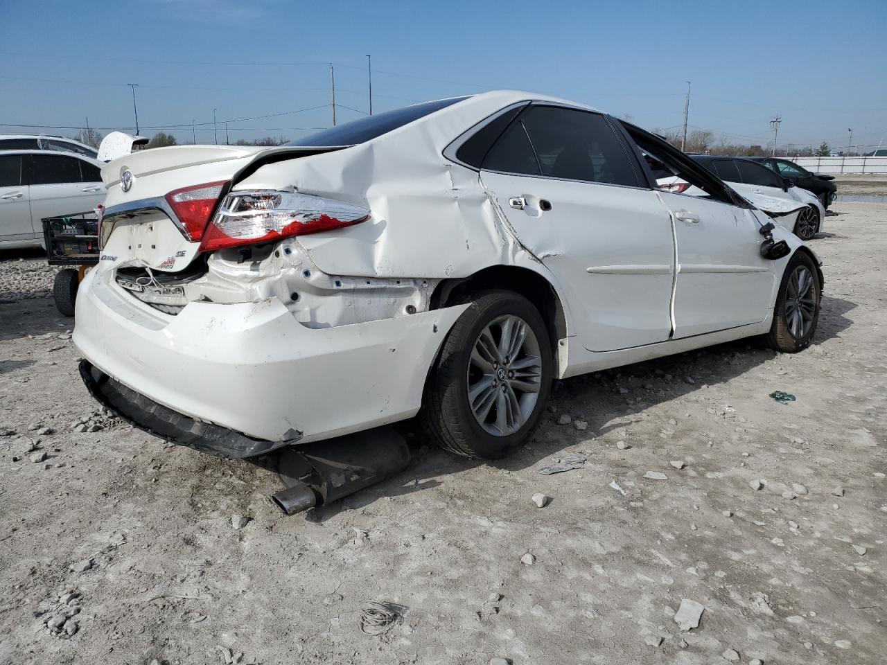 Photo 2 VIN: 4T1BF1FK4HU375962 - TOYOTA CAMRY 