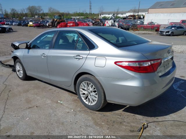 Photo 2 VIN: 4T1BF1FK4HU393202 - TOYOTA CAMRY 