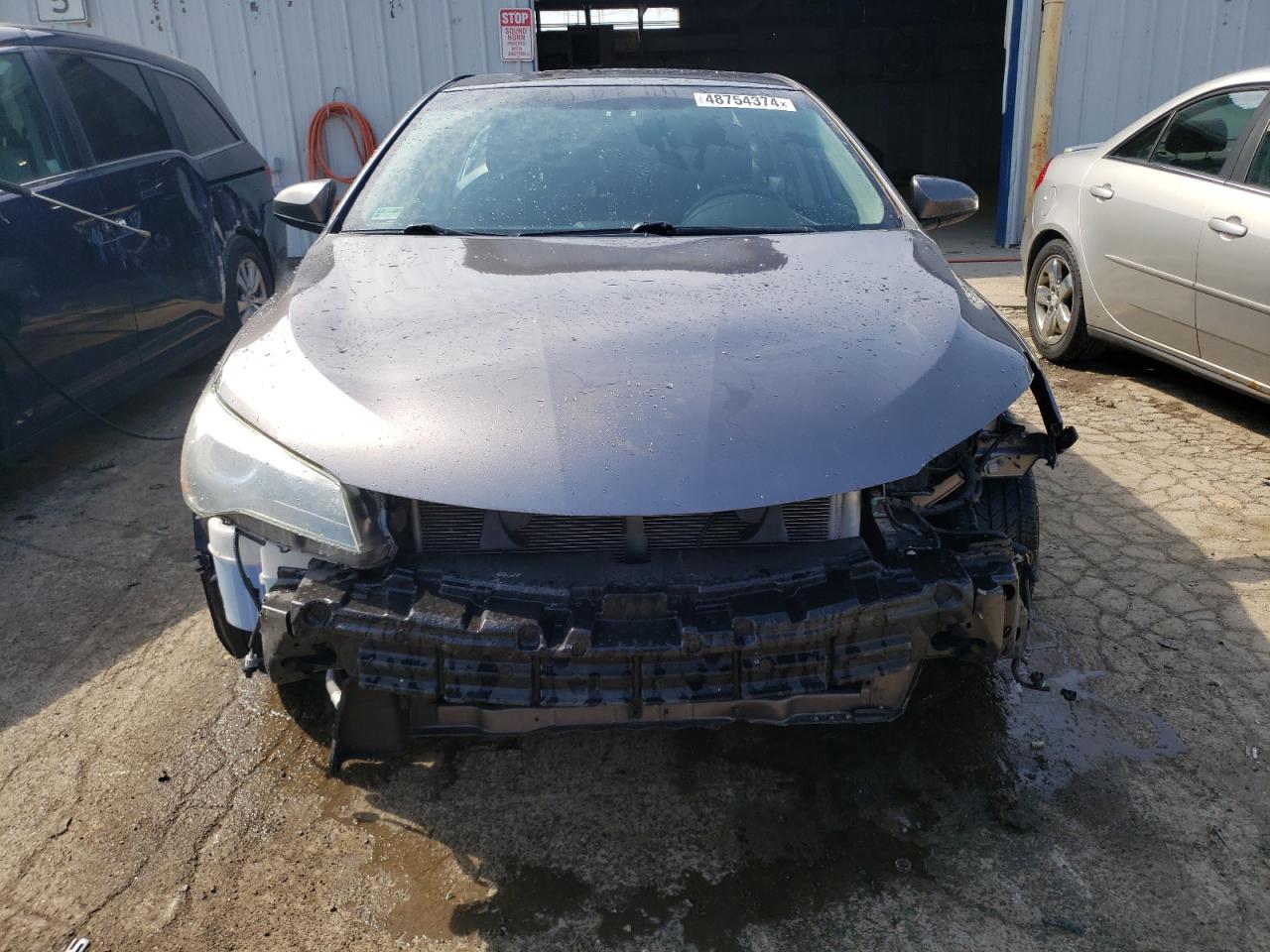 Photo 4 VIN: 4T1BF1FK4HU616614 - TOYOTA CAMRY 