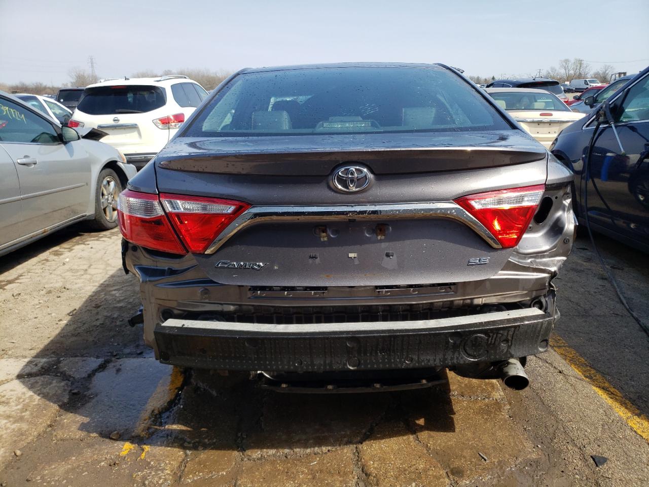 Photo 5 VIN: 4T1BF1FK4HU616614 - TOYOTA CAMRY 