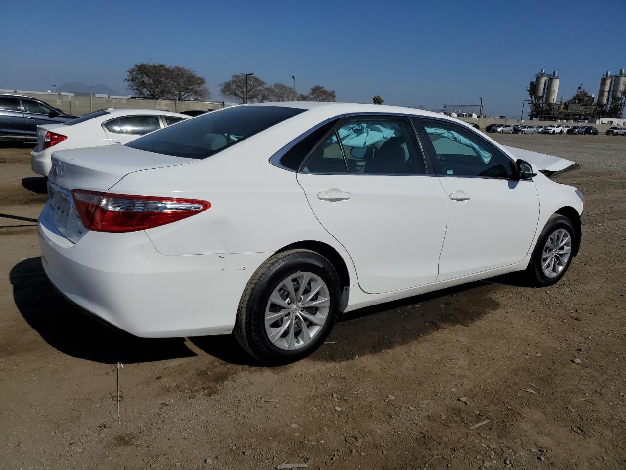 Photo 2 VIN: 4T1BF1FK4HU671399 - TOYOTA CAMRY 