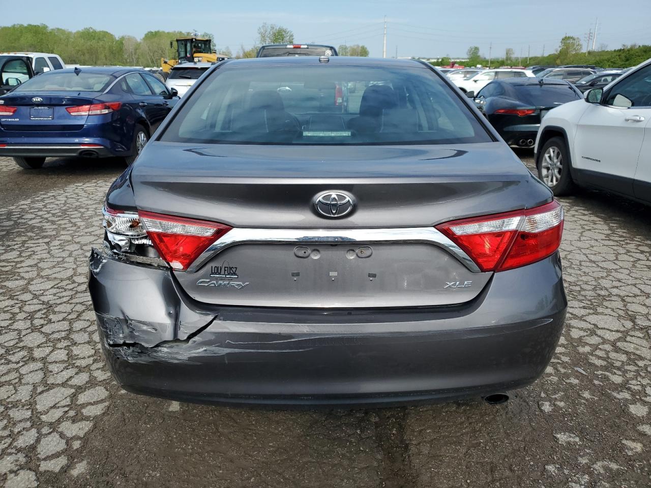 Photo 5 VIN: 4T1BF1FK4HU689689 - TOYOTA CAMRY 