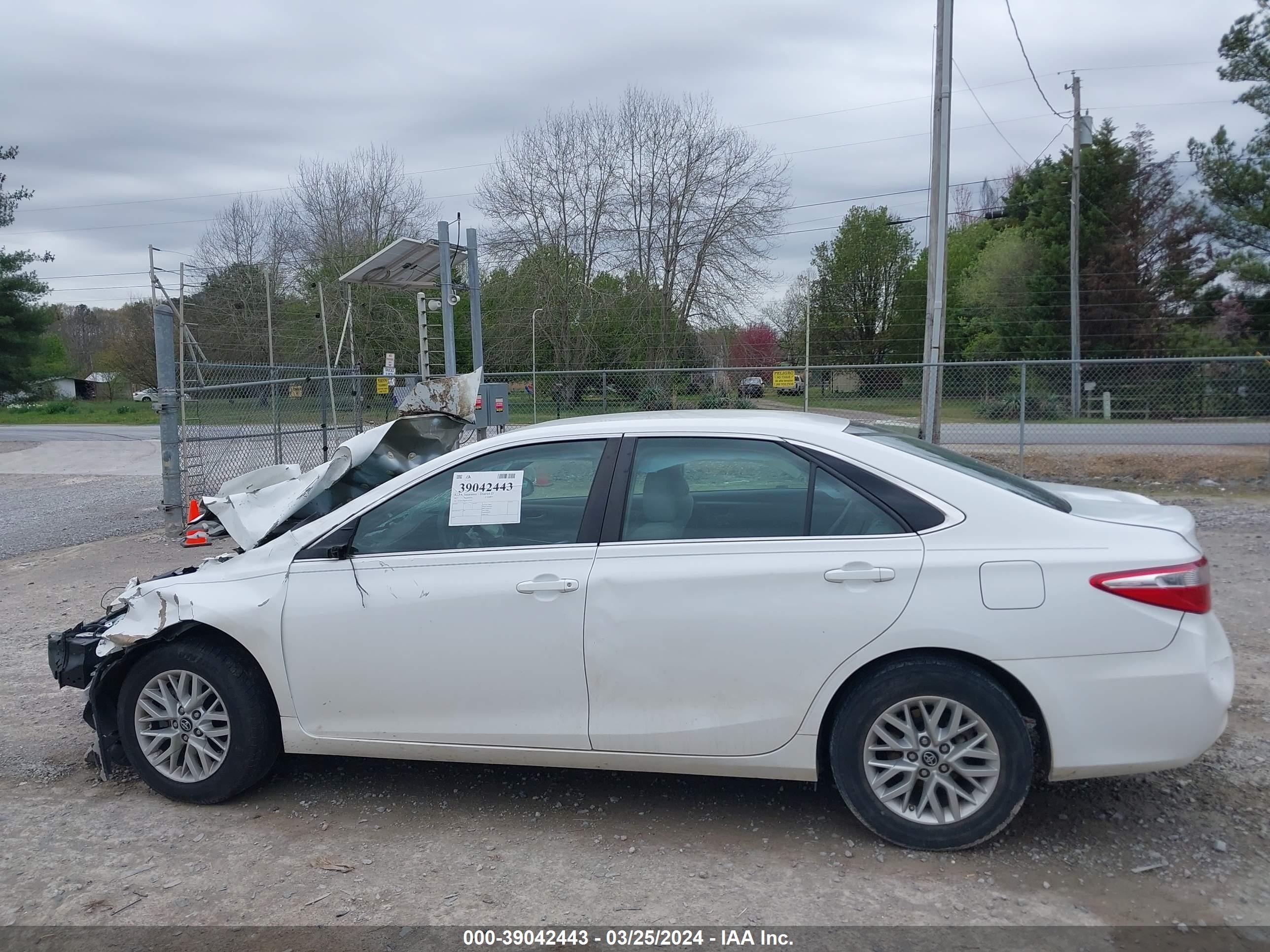 Photo 13 VIN: 4T1BF1FK4HU723131 - TOYOTA CAMRY 