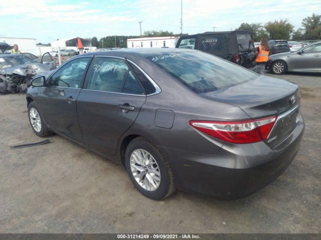 Photo 2 VIN: 4T1BF1FK4HU810513 - TOYOTA CAMRY 