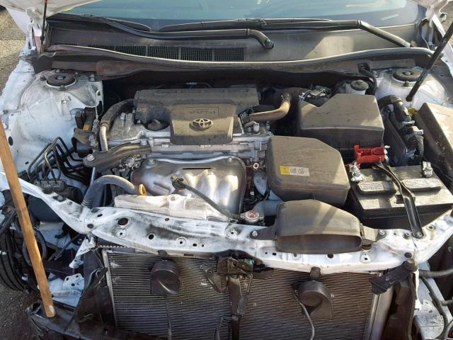 Photo 6 VIN: 4T1BF1FK4HU811466 - TOYOTA CAMRY LE 