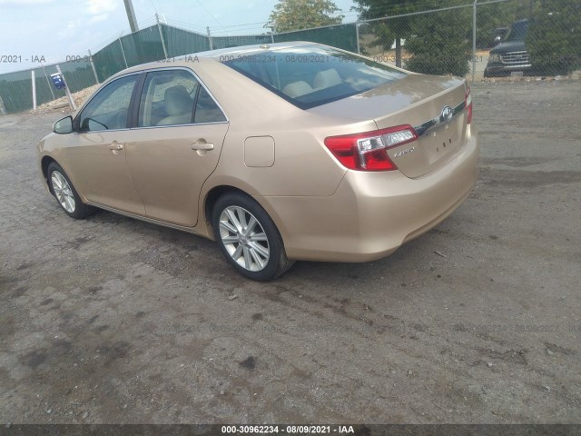 Photo 2 VIN: 4T1BF1FK5CU003913 - TOYOTA CAMRY 