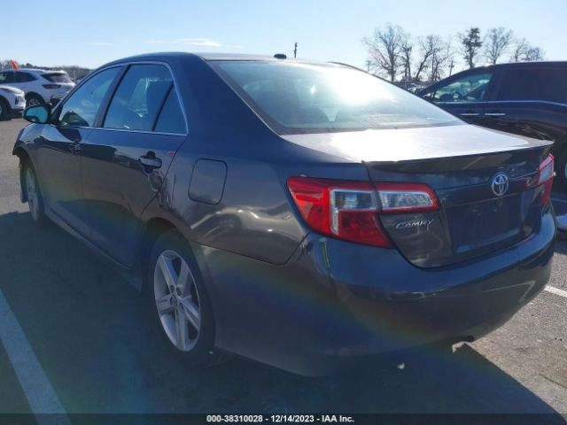 Photo 2 VIN: 4T1BF1FK5CU046034 - TOYOTA CAMRY 