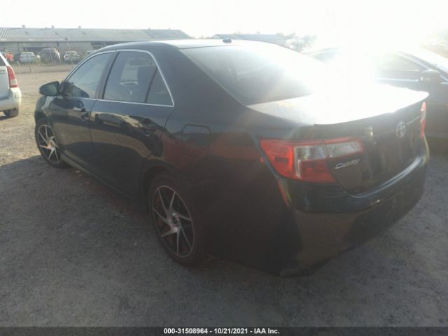 Photo 2 VIN: 4T1BF1FK5CU064324 - TOYOTA CAMRY 