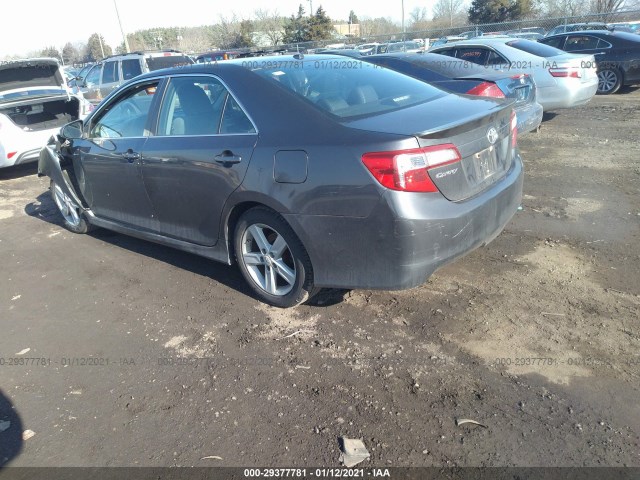 Photo 2 VIN: 4T1BF1FK5CU093693 - TOYOTA CAMRY 